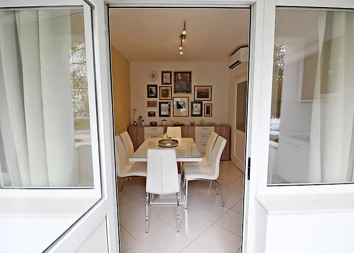 Puhov شقة زادار